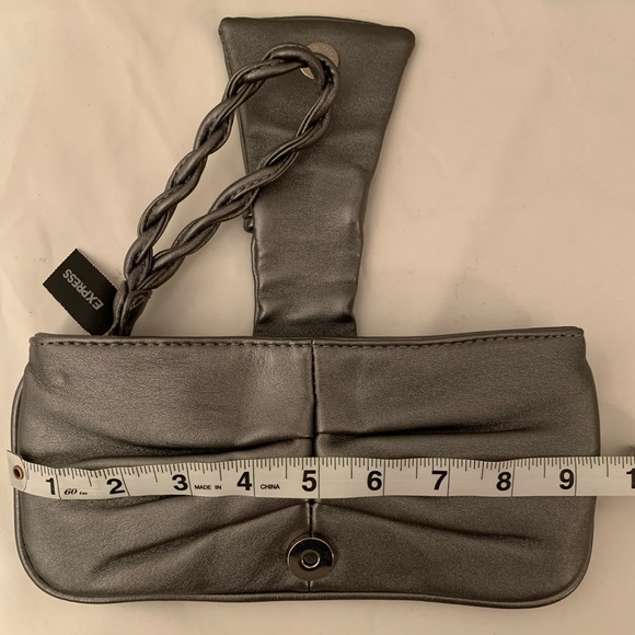 Express NWT Silver Wristlet - Picture 8 of 9